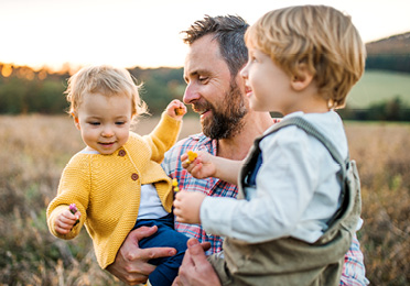 Auch für Kinder geeignet: Kreon unterstützt den Körper bei Bauchspeicheldrüsenschwäche.